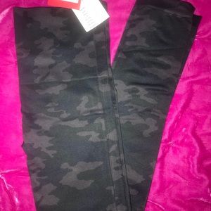 Camo Spanx leggings